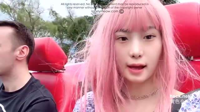 小芭比和男友游车河后的性交封面图