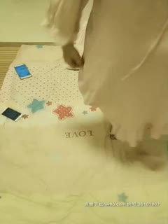 渣男搞孕妇，怀孕8个月大晚上不睡觉又吃鸡巴又玩逼草逼还不轻点，直接无套内射