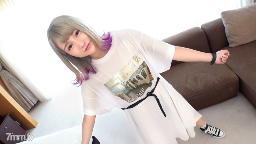 SIRO-4312 【第一枪】【纯白无辜身材】【美臀露】一个20岁的专业学生，对她独特的外表和讨厌的屁股著迷。感觉纯白身体亮起来的天真女友..网上AV应用→AV体验拍摄1385