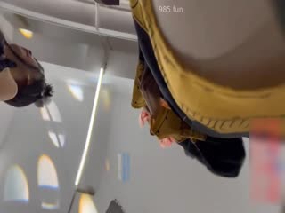 抄底系列  街拍流连商场偷拍抄底到多名年轻骚小内裤的骚逼少女