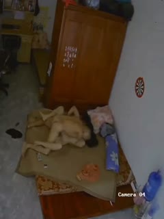 服装店老板娘被小伙计强行拉走强上干翻了从反抗到顺从主动求艹