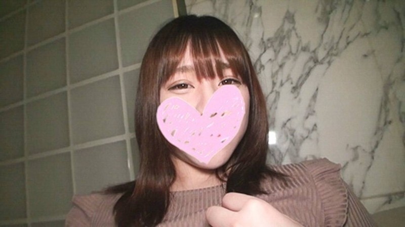 FC2-PPV-4770256 【无码】18岁！沉迷于老男人的鸡巴，直接插入并中出授精！